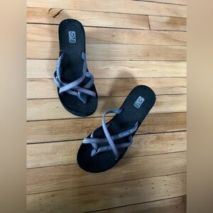 Teva mush Mandalyn wedge sandals
